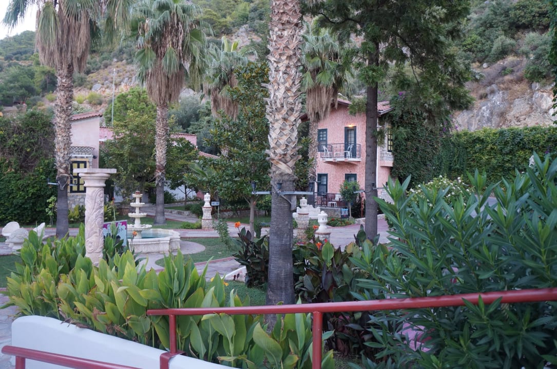 Территория Ölüdeniz Beach Resort by Z Hotels