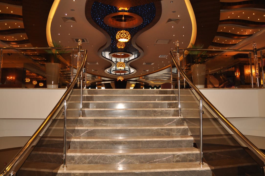 Lobby Entrance Dizalya Palm Garden