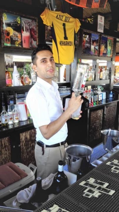 Einer der wenig übrig gebliebenen Club Boran Mare Beach