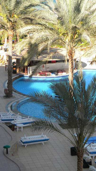 Pool Sea Star Beau Rivage