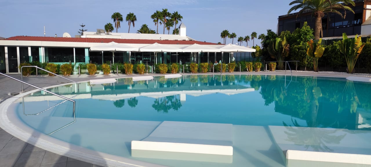 Pool Canary Garden Club