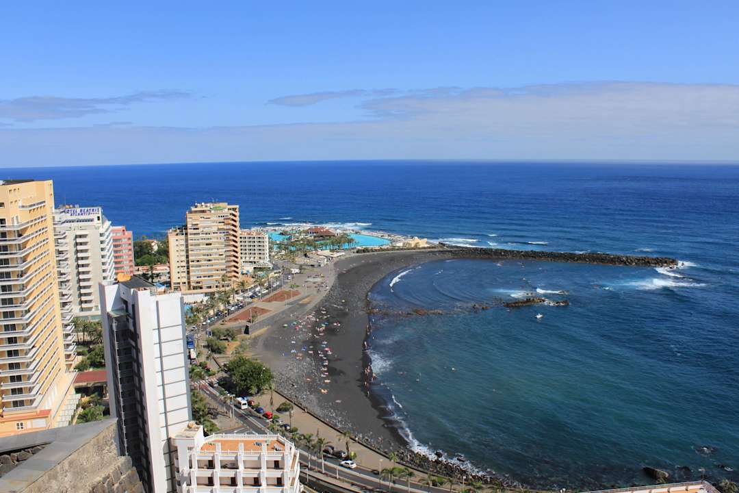 Von der Seite mit Strand Bahia Principe Sunlight San Felipe