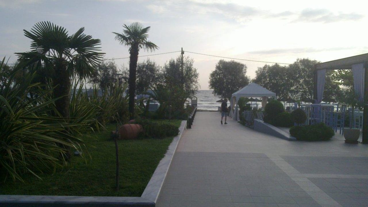 Widok z recepcji alltoura Club Hotel Poseidon Palace