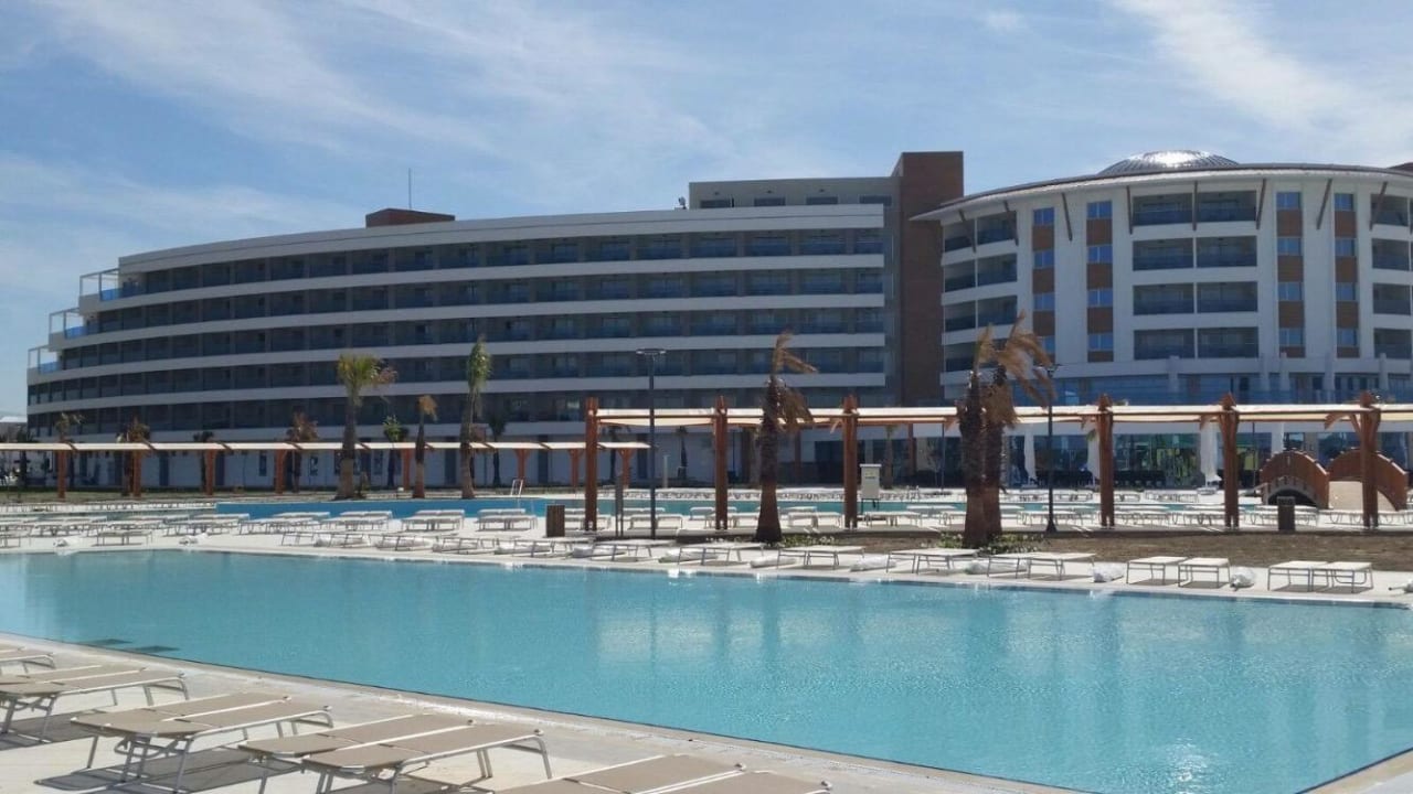 New Aquasis De Luxe Resort & Spa