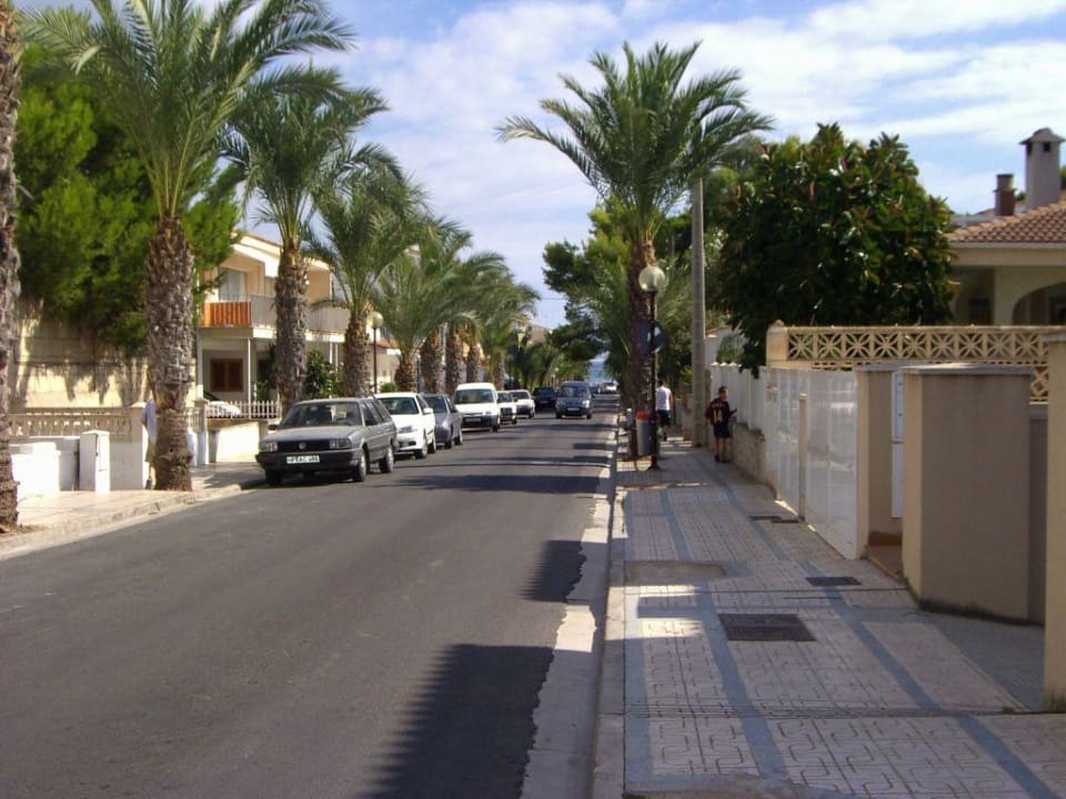 Straße BG Tonga Tower Design Hotel & Suites