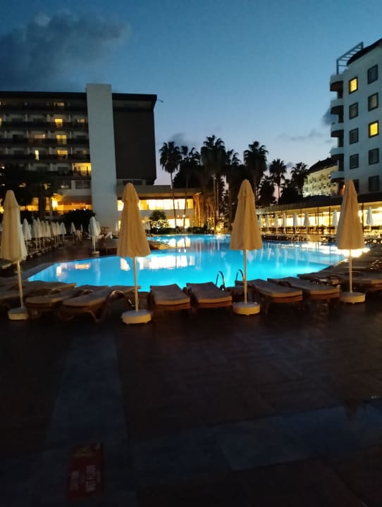 Pool Hotel Royal Garden Beach