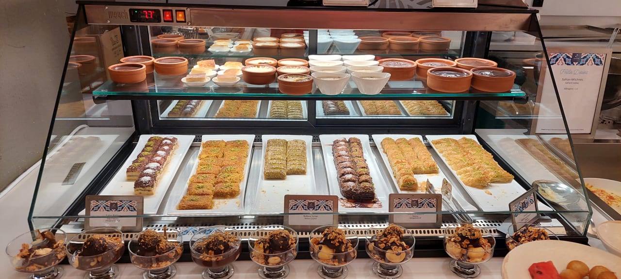 Gastro Jacaranda Luxury Resort