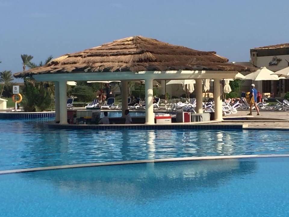 Pool Mövenpick Waterpark Resort & Spa Soma Bay