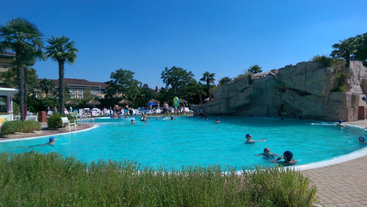 Blue Lagoon Gardaland Adventure Hotel