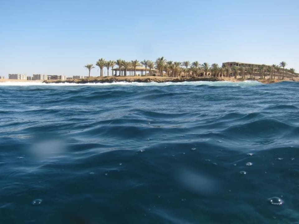 Der ungenutzte Pavillion am Südende Brayka Bay Resort