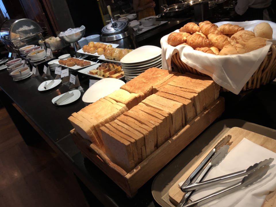 Gastro Hotel Radisson Suites Bangkok Sukhumvit