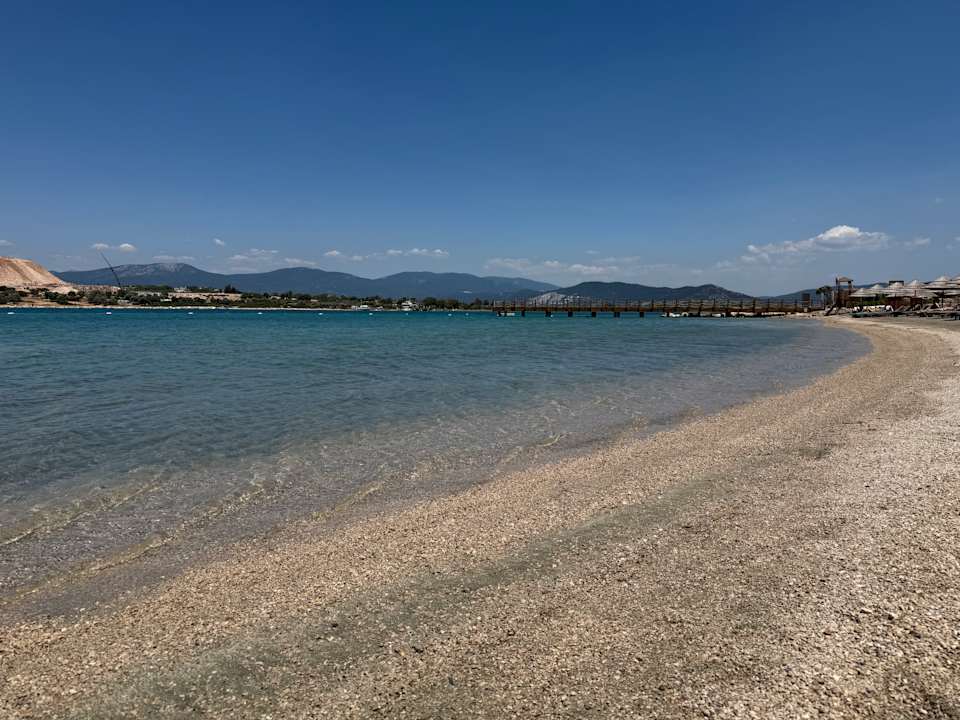 Strand Anda Barut Collection