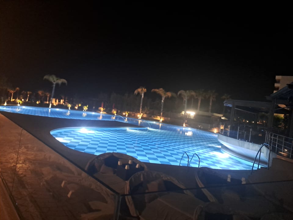 Pool Esperos Palace Resort & Spa