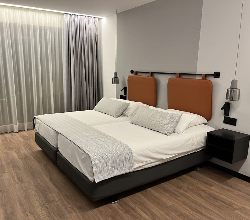 Zimmer ROBINSON CALA SERENA