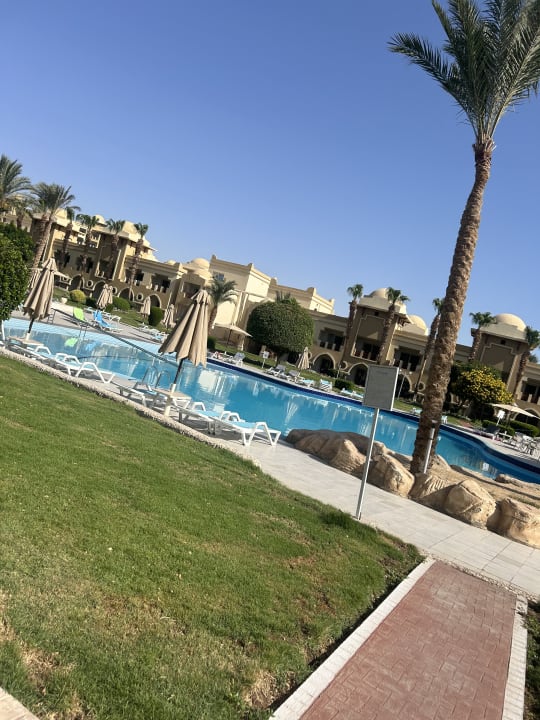 Pool Serenity Alpha Beach