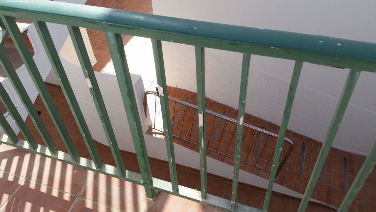 Vor den Zimmern-Geländer nicht schön H10 Ocean Suites