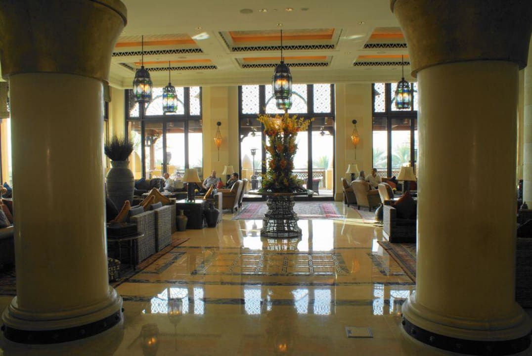 Lobby Jumeirah Mina Al Salam