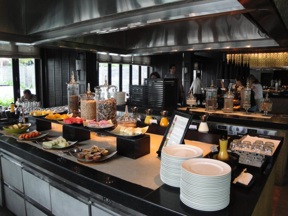 Frühstücksbuffet Four Seasons The Nam Hai, Hoi An, Vietnam