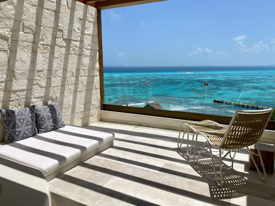 Zimmer Impression Isla Mujeres by Secrets - Adults Only