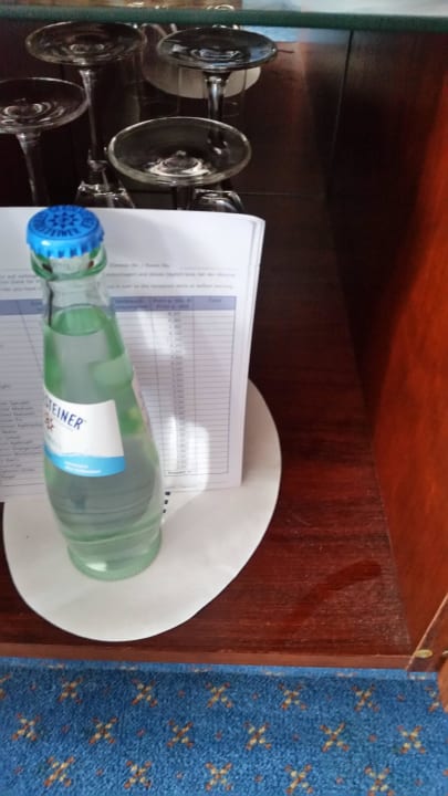 Sauberkeit in den Schränken Maritim Hotel Köln