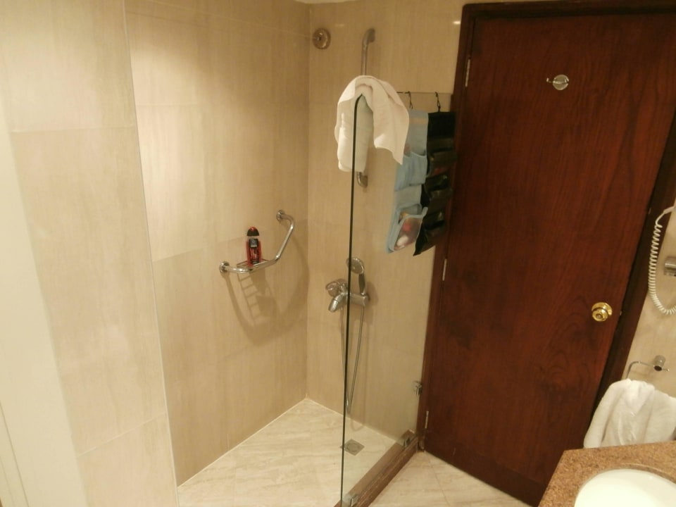 Superiorbad nach Beschwerde und Zimmertausch SUNRISE Holidays Resort (Adults Only)