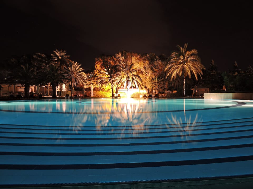 Pool bei Nacht Oceana Hotel & Spa