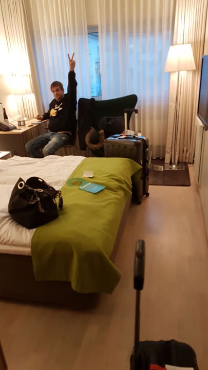 Wohn schlafzimmer Clarion Hotel Sign