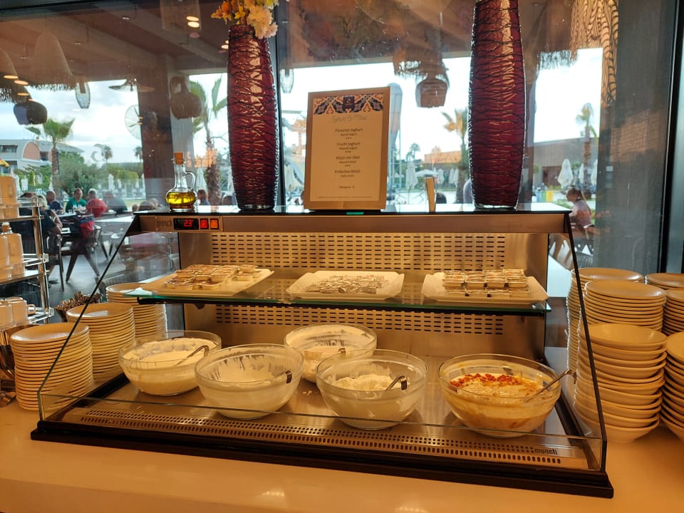 Gastro Jacaranda Luxury Resort