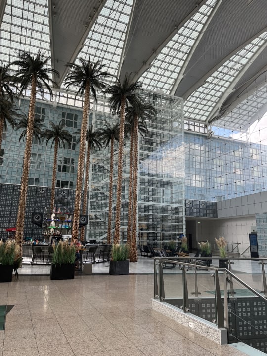 Lobby Hilton Munich Airport