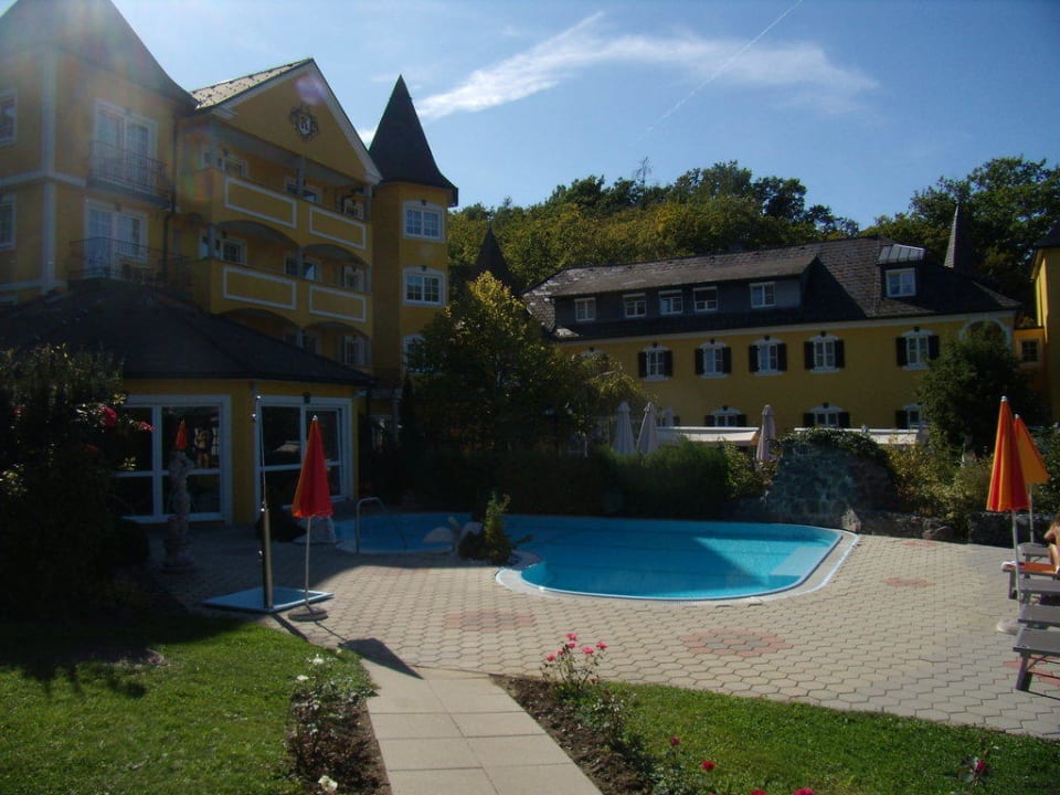 Weiterer Pool Schlössl Hotel Kindl