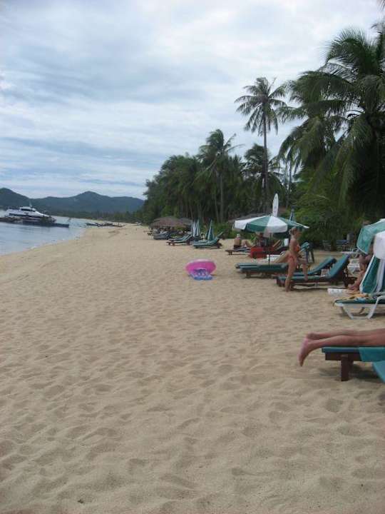 Der Strand beim Hotel Pinnacle Samui Resort