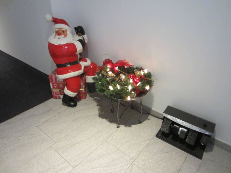 Deko im Hotelflur Book Hotel