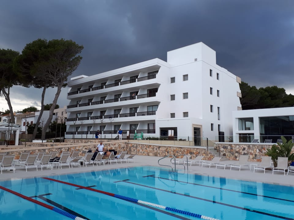 Außenansicht Hotel Bella Playa & Spa