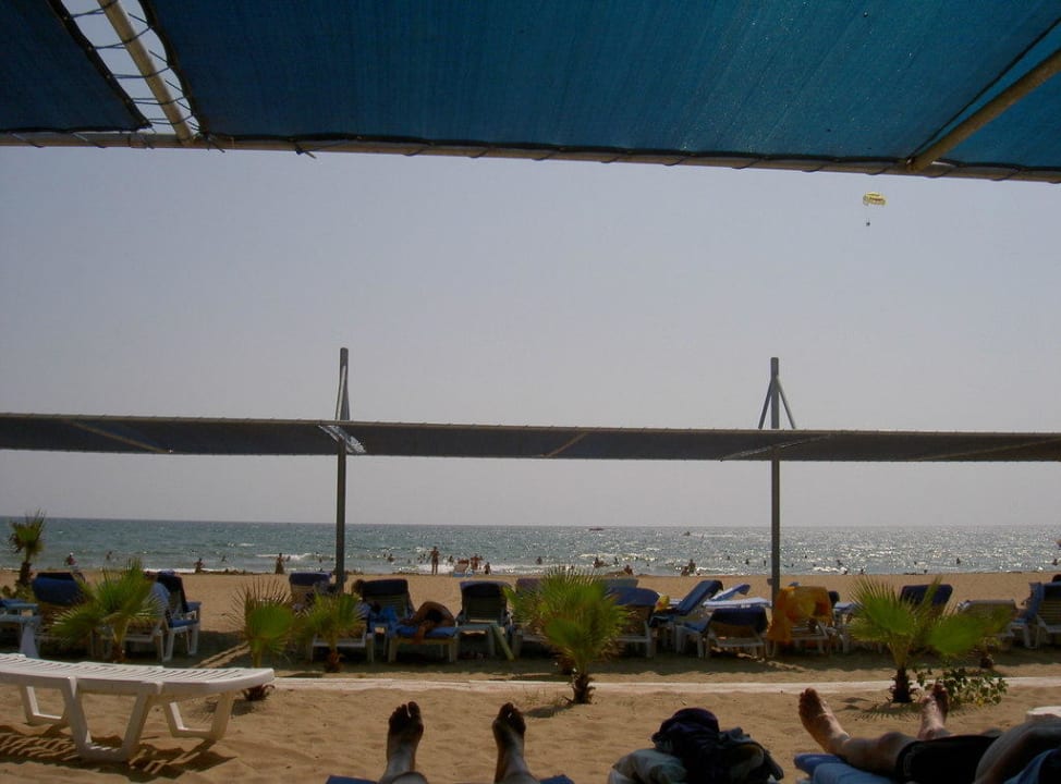 Am Hotelstrand Club Grand Side