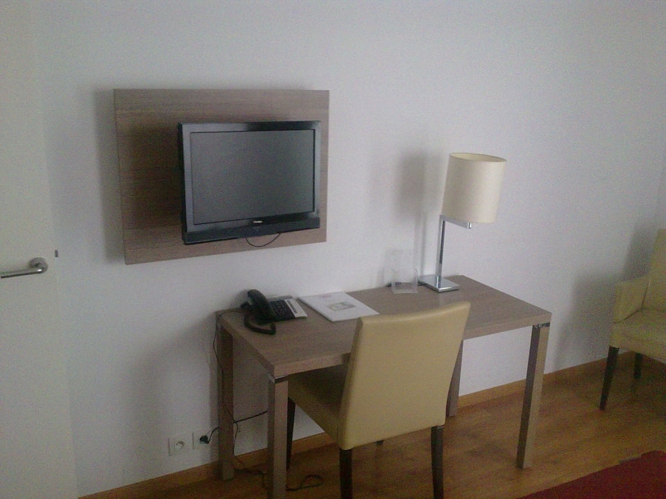 Flat-TV - WLAN kostenlos Aparthotel Residhome Monceau