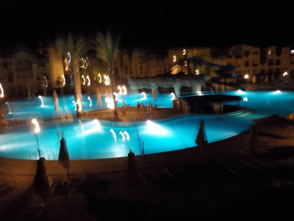 Pool bei Nacht Stella Garden Resort & Spa, Makadi Bay