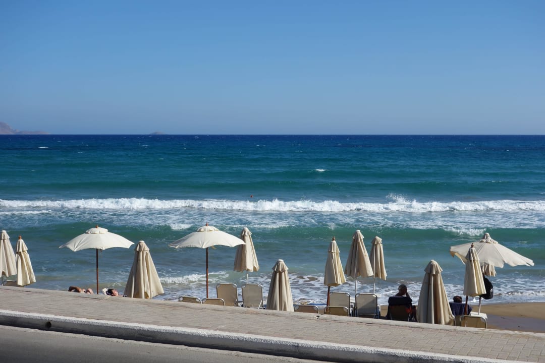 Strand The Island Hotel