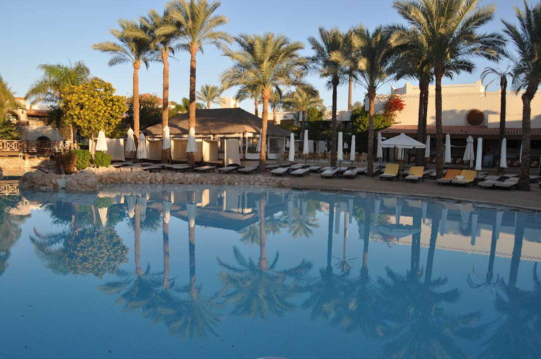 Poolanlage am Morgen Ghazala Gardens