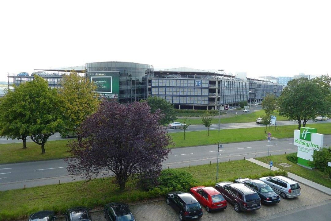 Zur Straße/ Terminalgelände Leonardo Hotel Hannover Airport