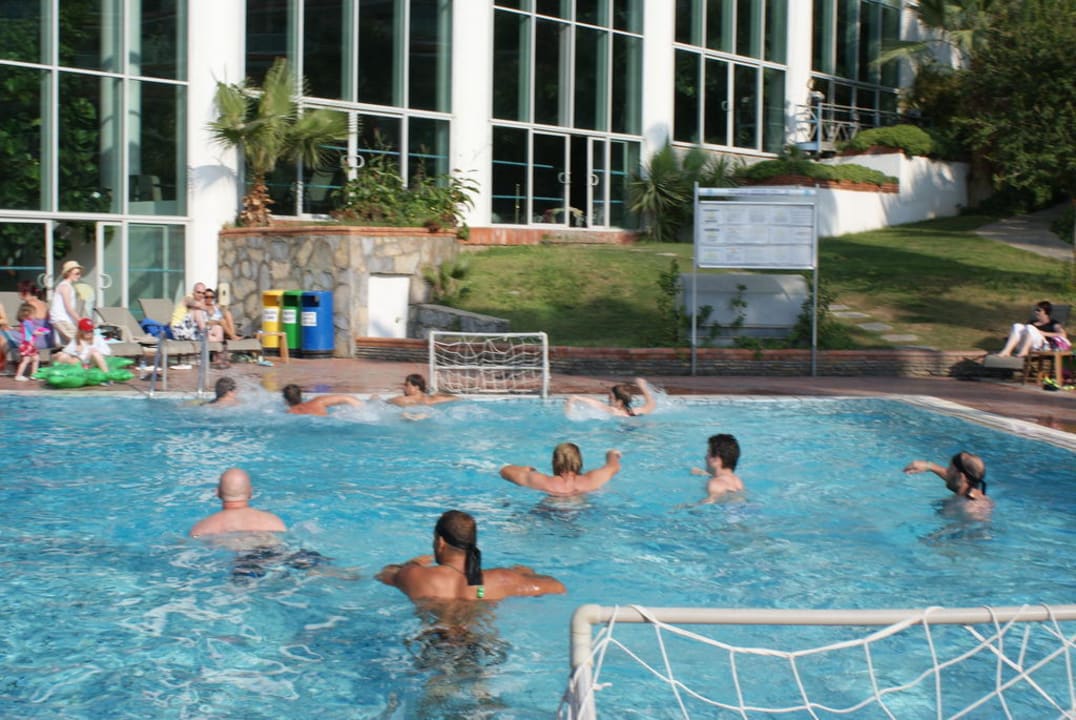Wasserball Hotel Pine Bay Holiday Resort