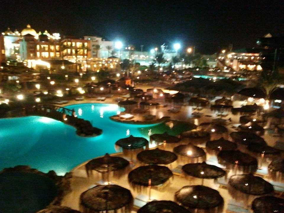 Pool am Abend Pickalbatros Aqua Park Resort - Hurghada