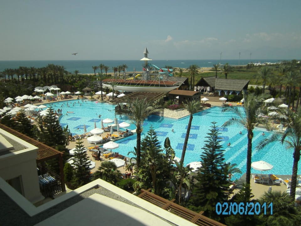 Poolblick aus unserem Zimmer Hotel Delphin Diva