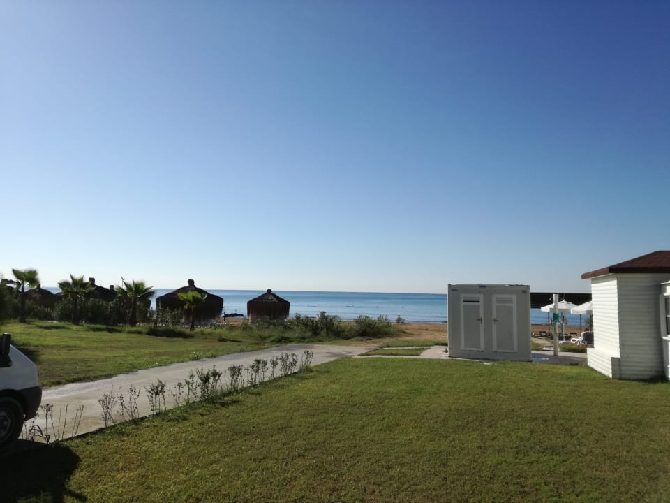 Strand Mary Hotel Side