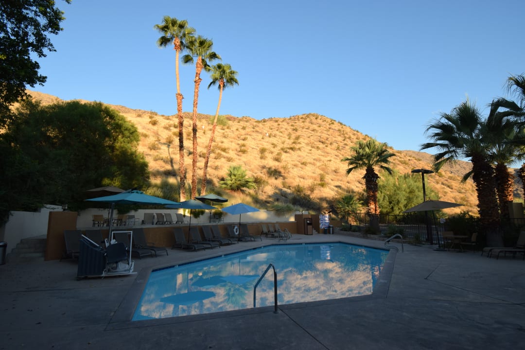 Pool Best Western Inn at Palm Springs Hotel