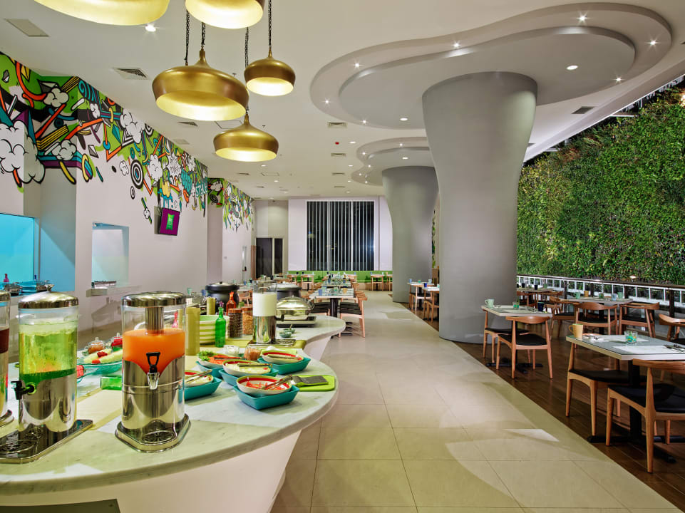 Restaurant Ibis Styles Hotel Malang