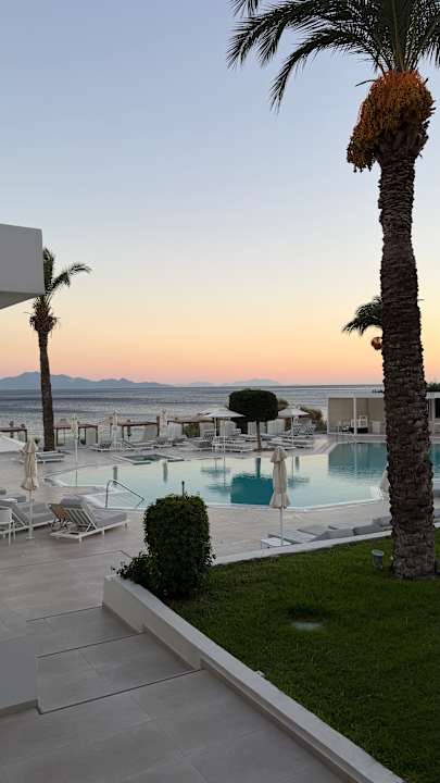 Außenansicht Dimitra Beach Hotel & Suites