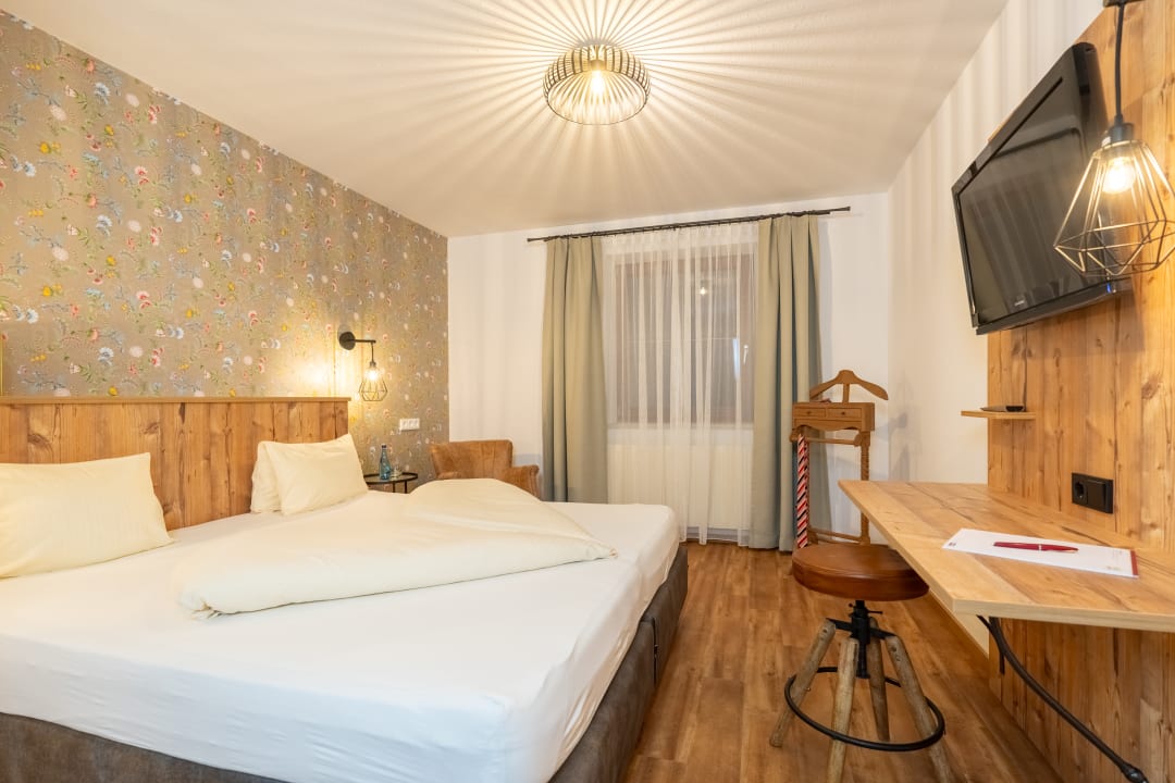 Zimmer Hotel Krone Tirol