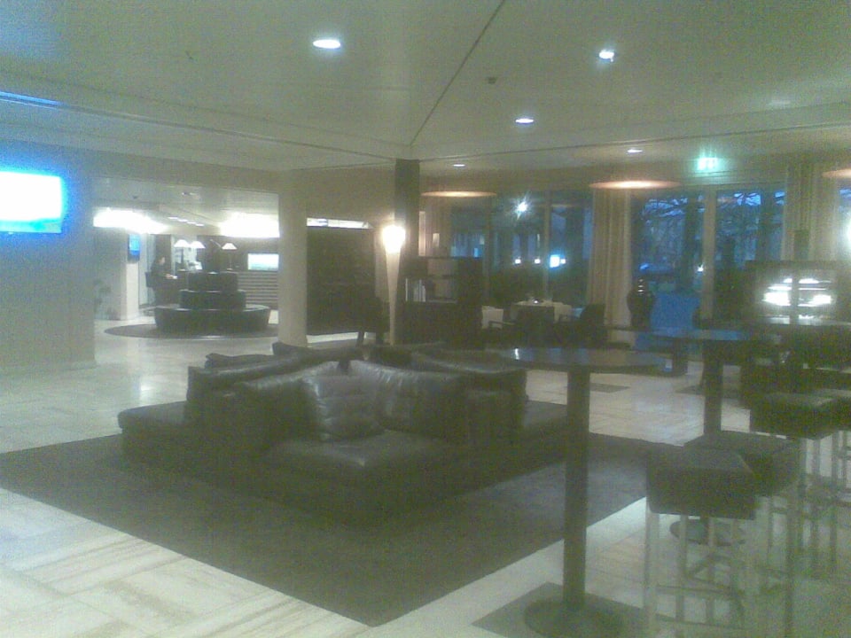 Lobby Hotel Seepark Thun