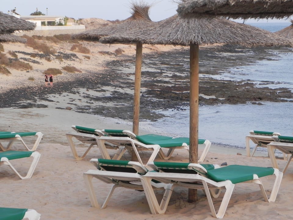 Der nicht so schöne Strand sehr viele Steine SBH Costa Calma Beach Resort