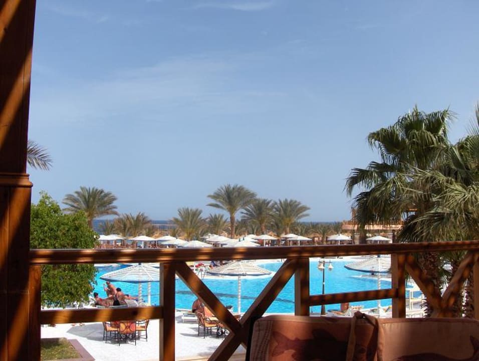 Ausblick beim Mittagessen Beach Albatros Resort